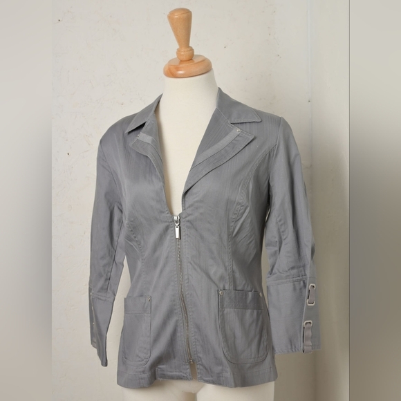 Northern Reflections |Grey v neck light jacket/blazer & woven buckles - Picture 13 of 13